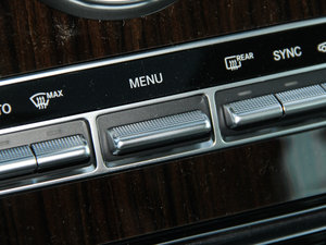 2016GLC 260 4MATICA п؅^(q)