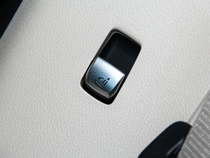 2016GLC 260 4MATICA п؅^(q)