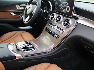 2016GLC 300 4MATICA g