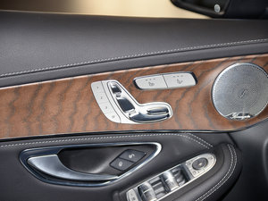 2016GLC 300 4MATICA {{