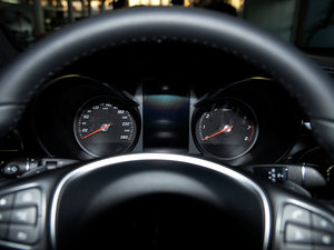 2016GLC 300 4MATICA x