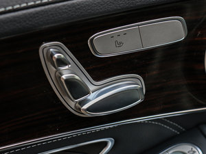 2016GLC 260 4MATICӸ {{