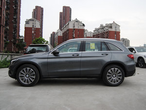 2016款GLC 200 4MATIC 正侧（左）