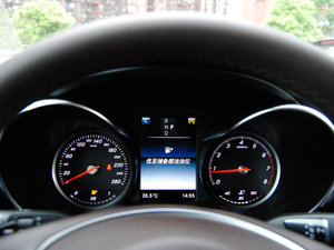 2016款GLC 200 4MATIC 仪表