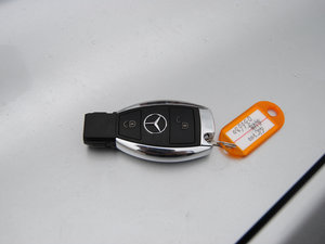 2016款GLC 200 4MATIC 车钥匙