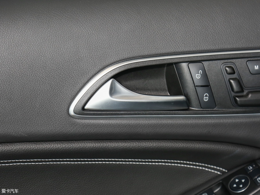 2016YGLA GLA 200 Ӹ