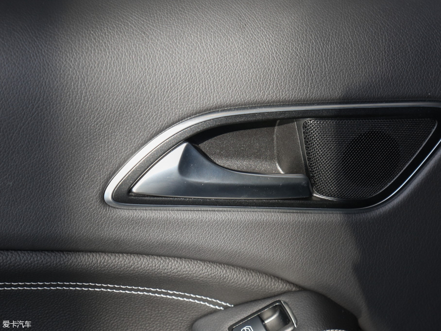 2016YGLA GLA 200 Ӹ