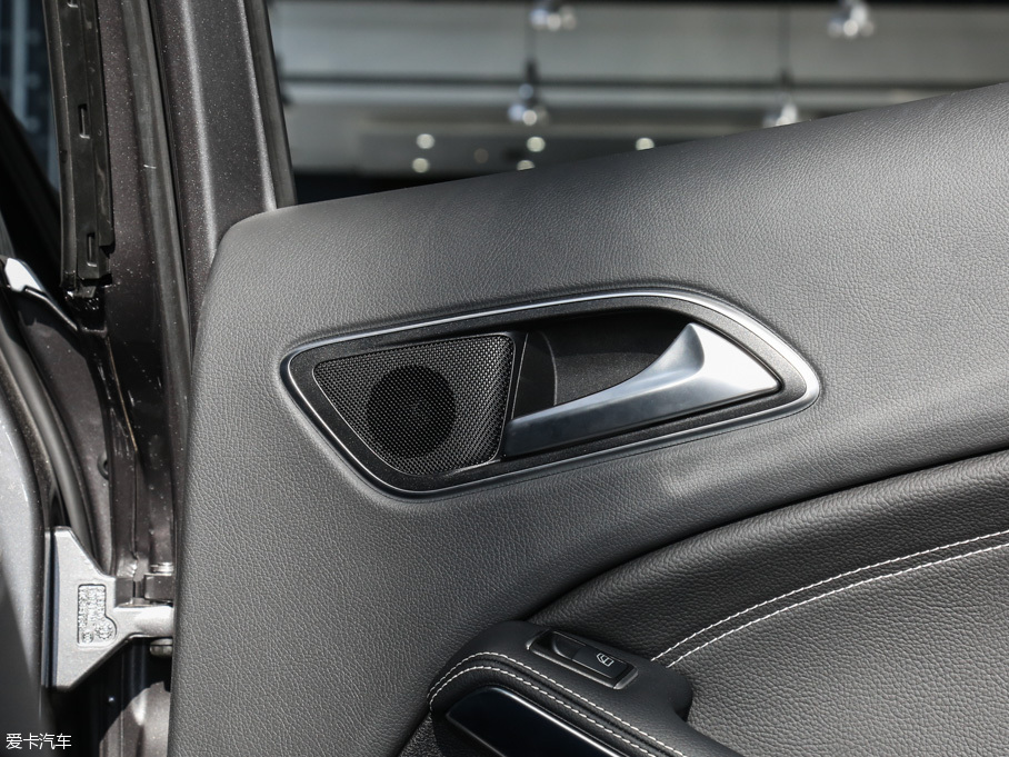 2016YGLA GLA 200 Ӹ