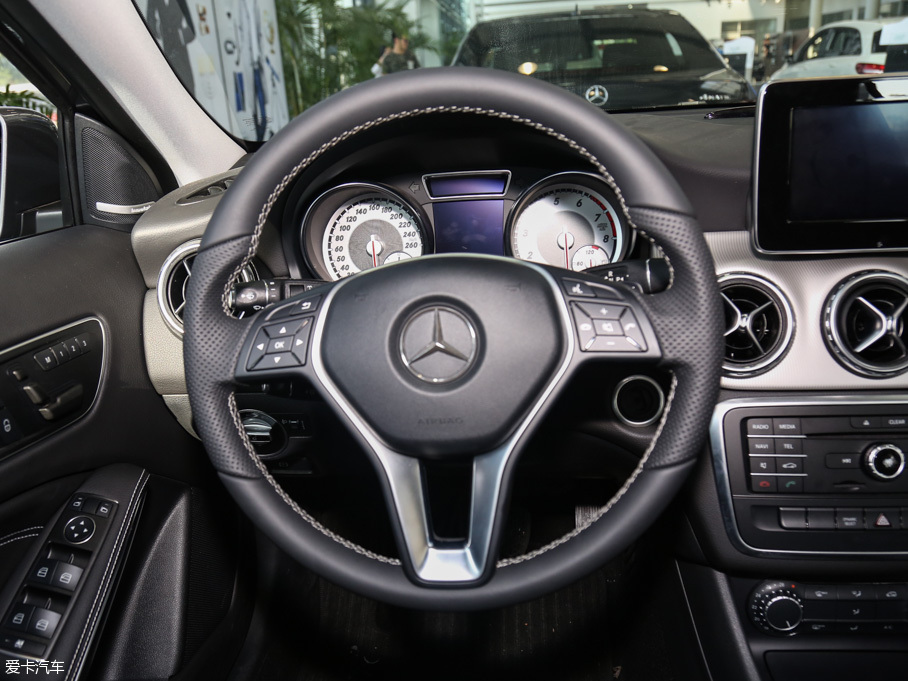 2016YGLA GLA 200 Ӹ