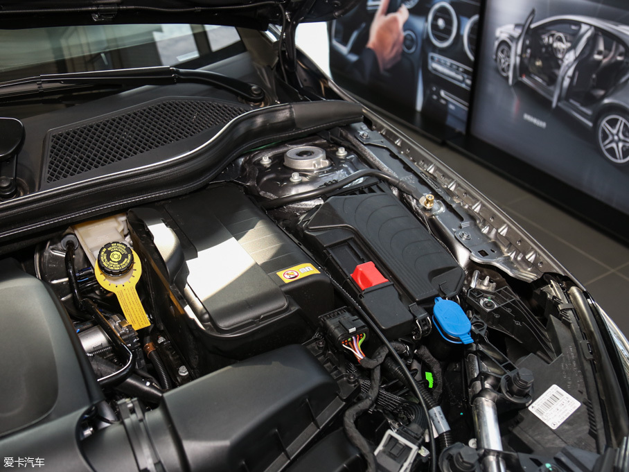 2016YGLA GLA 200 Ӹ