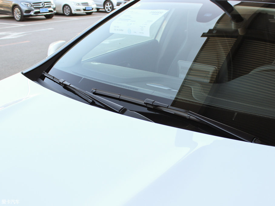 2016YGLA GLA 200 r