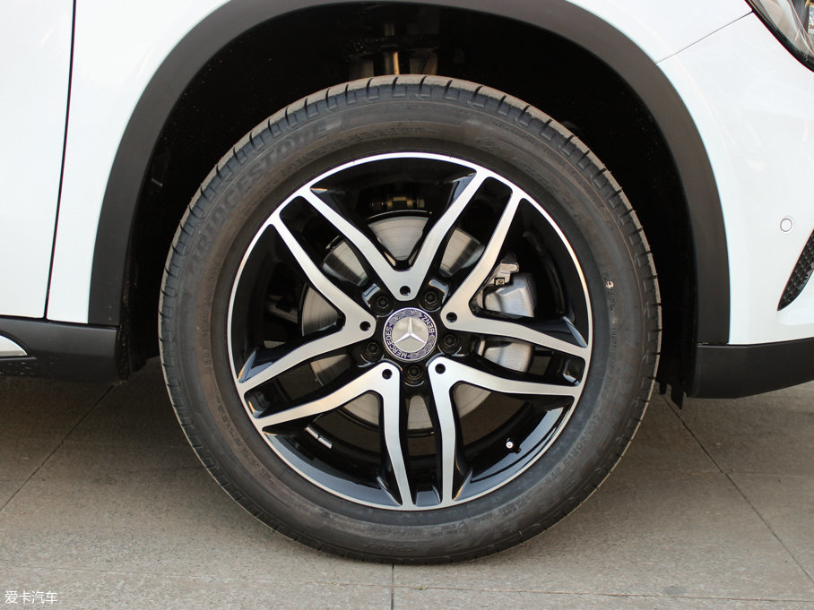 2016YGLA GLA 200 r