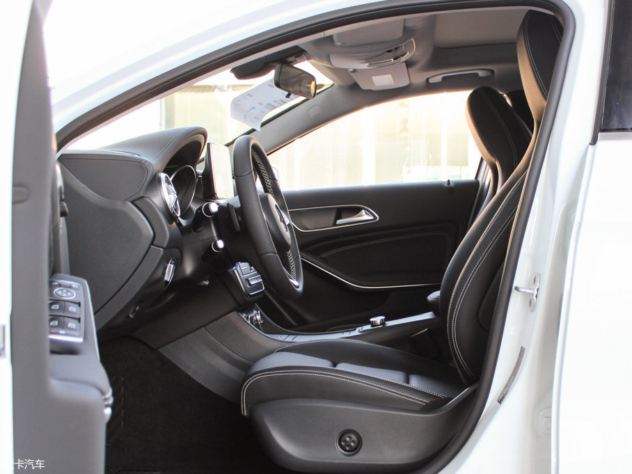 2016YGLA GLA 200 r