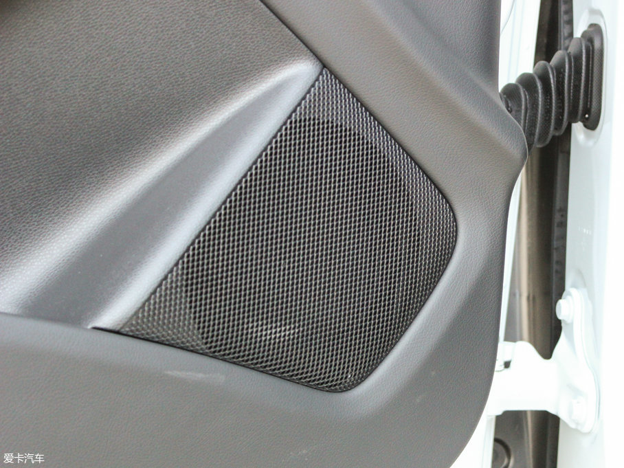 2016YGLA GLA 200 r