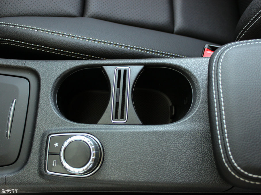 2016YGLA GLA 200 r