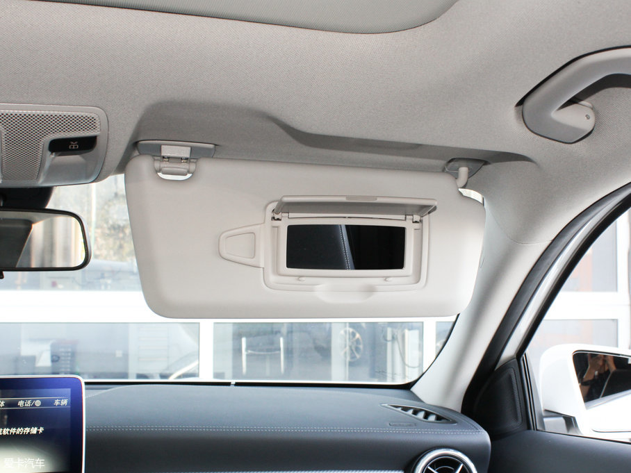 2016YGLA GLA 200 r