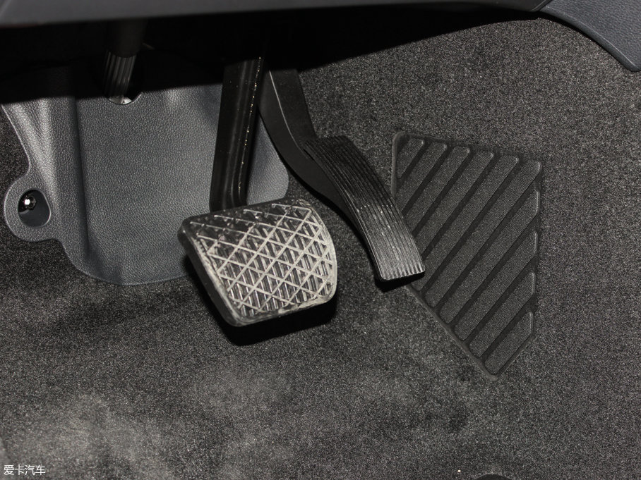 2016YGLA GLA 200 r