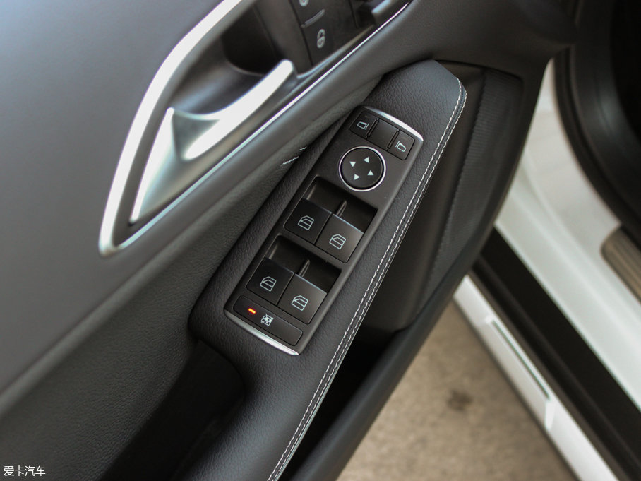 2016YGLA GLA 200 r