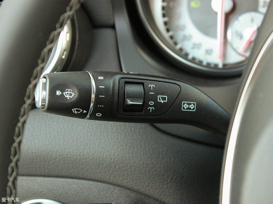 2016YGLA GLA 200 r(sh)