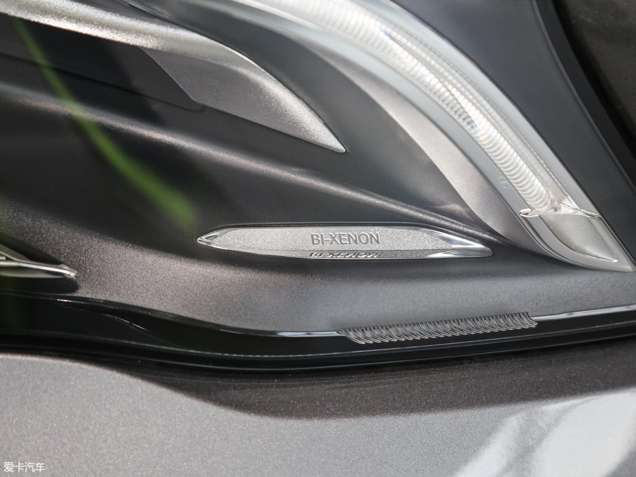 2016YGLA GLA 220 4MATIC A