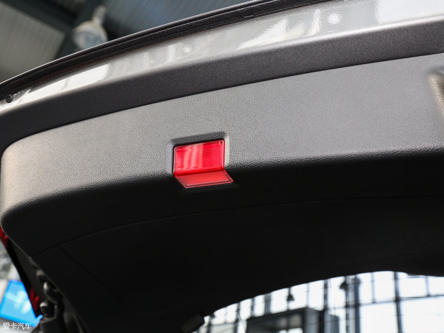 2016YGLA GLA 220 4MATIC A