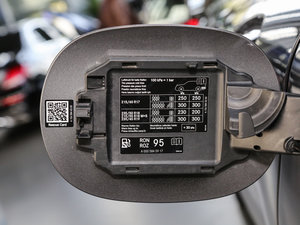 2016GLA 220 4MATIC A ^