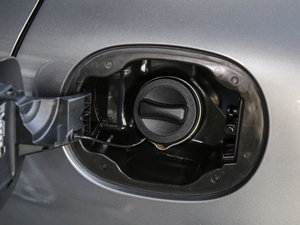 2016GLA 220 4MATIC A ^