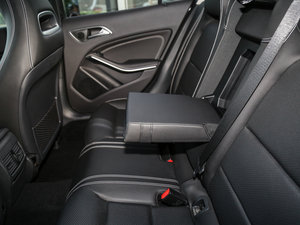 2016GLA 220 4MATIC A 