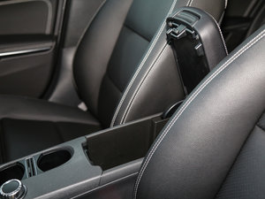 2016GLA 220 4MATIC A g