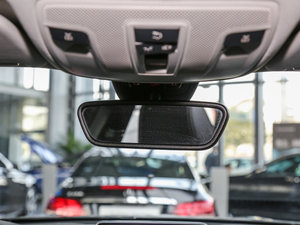 2016款GLA 220 4MATIC 豪华型 车内后视镜