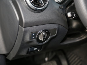 2016GLA 220 4MATIC A п؅^(q)