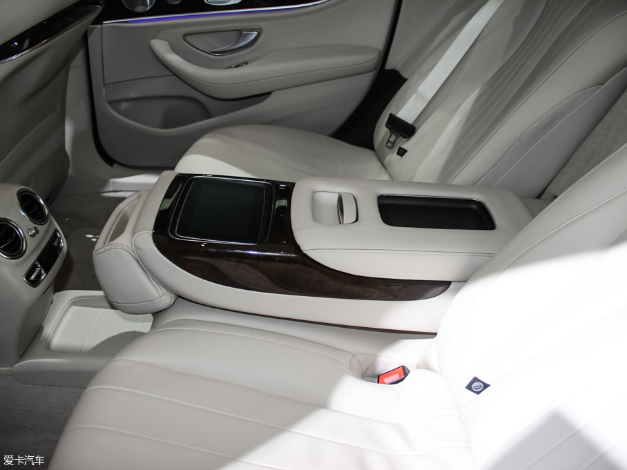 2016YE E 320L 4MATIC