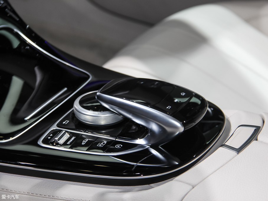 2016YE E 320L 4MATIC