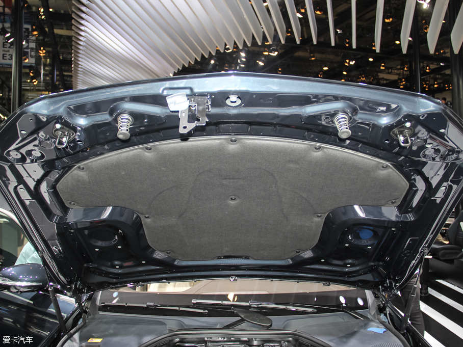 2016YE E 320L 4MATIC