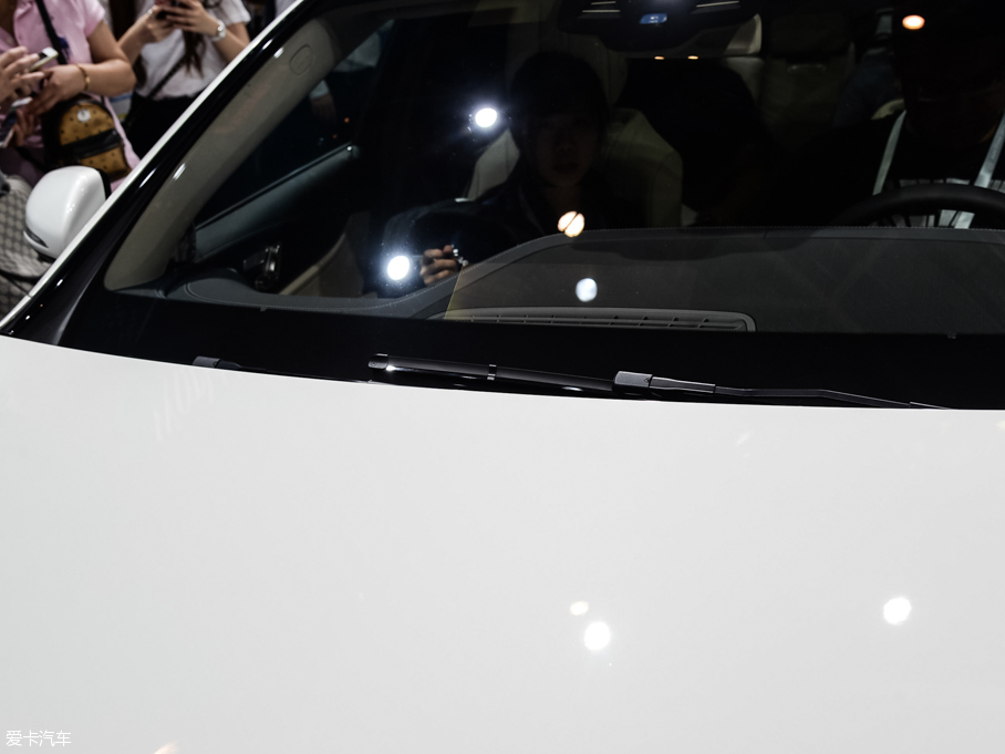 2016��YE�� E 320L 4MATIC �\����