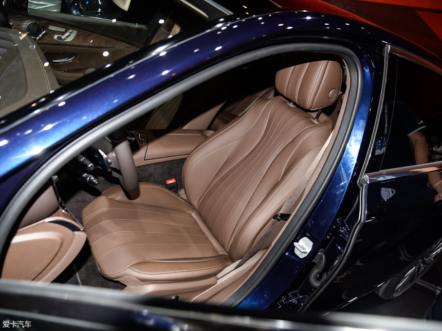 2016YE(j) E 300L A