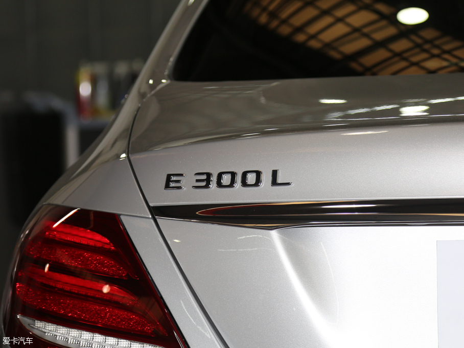 2016YE E 300L \ӺA