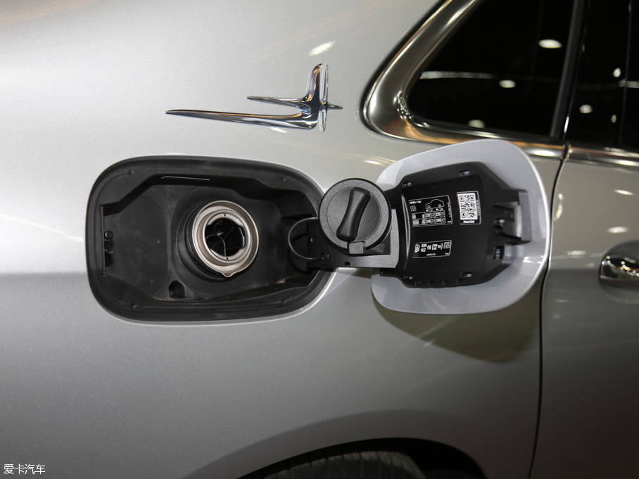 2016YE E 300L \ӺA