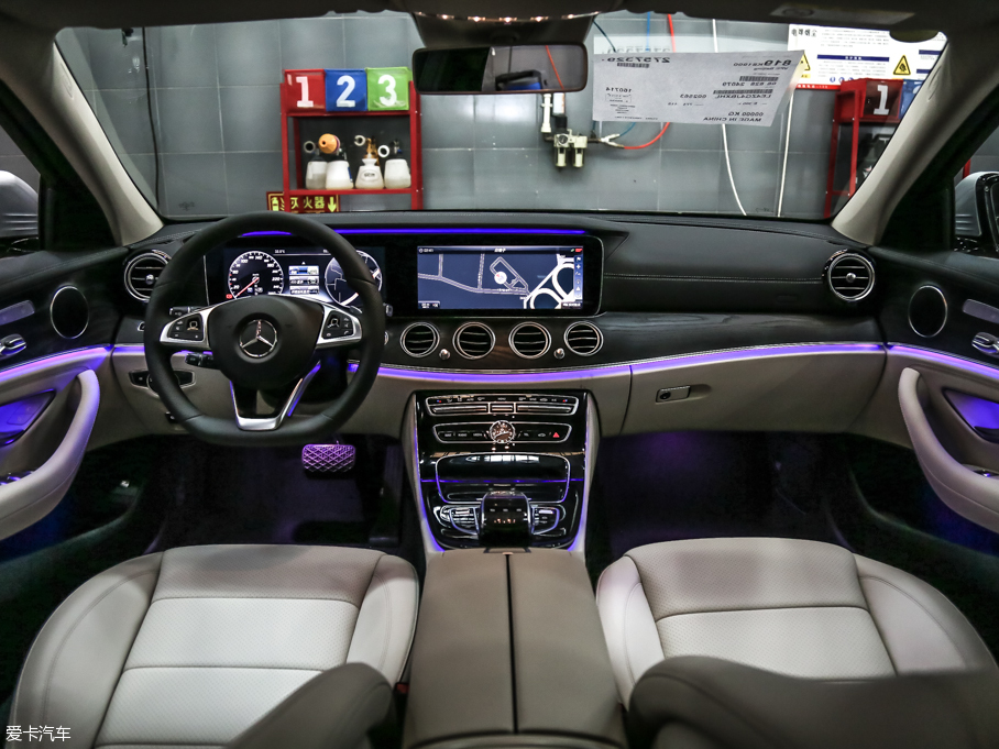 2016YE E 300L \ӺA