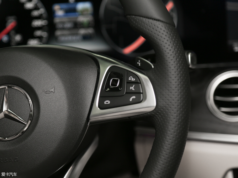 2016YE E 300L \(yn)(dng)A