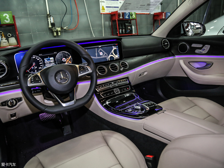 2016YE E 300L \ӺA