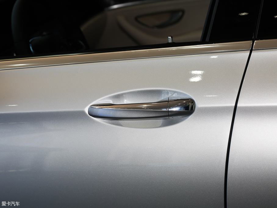 2016YE E 300L \ӺA