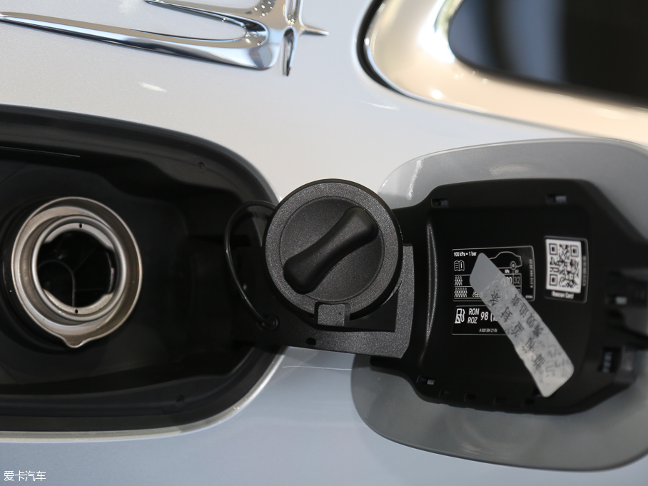 2016YE E 300L \ӺA