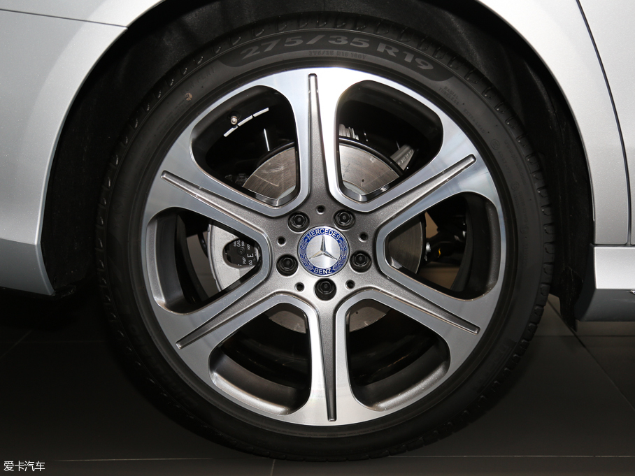 2016YE E 300L \ӺA