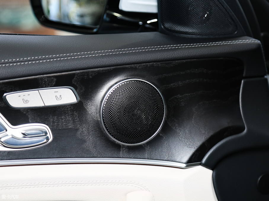 2016YE E 300L \ӺA