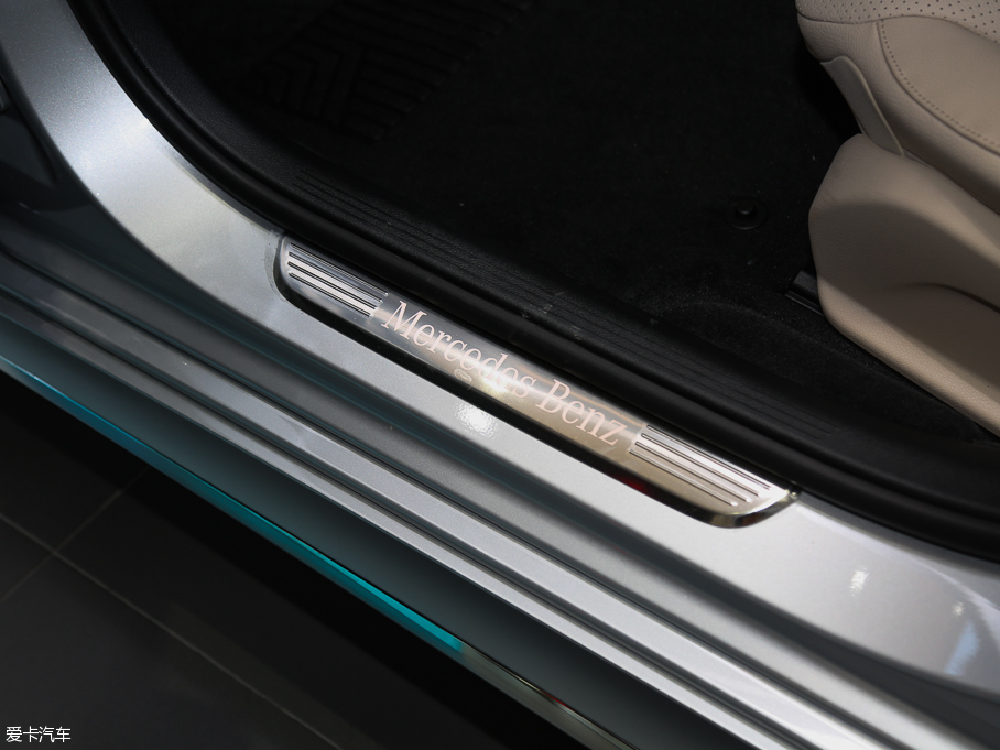 2016YE E 300L \ӺA