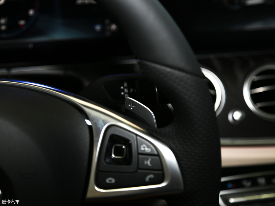 2016YE E 300L \(yn)(dng)A