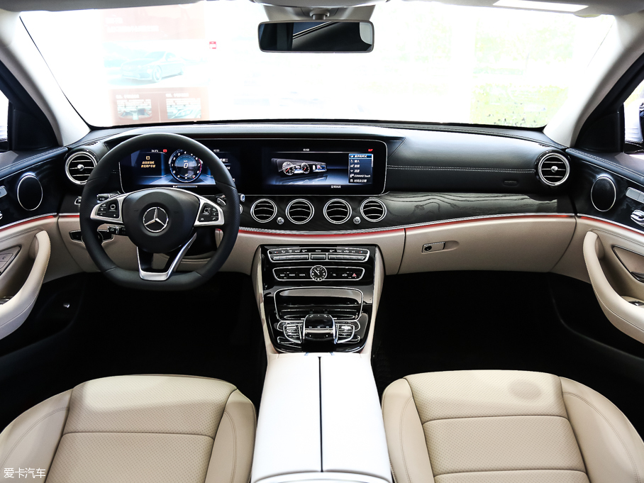 2016YE E 300L \ӺA