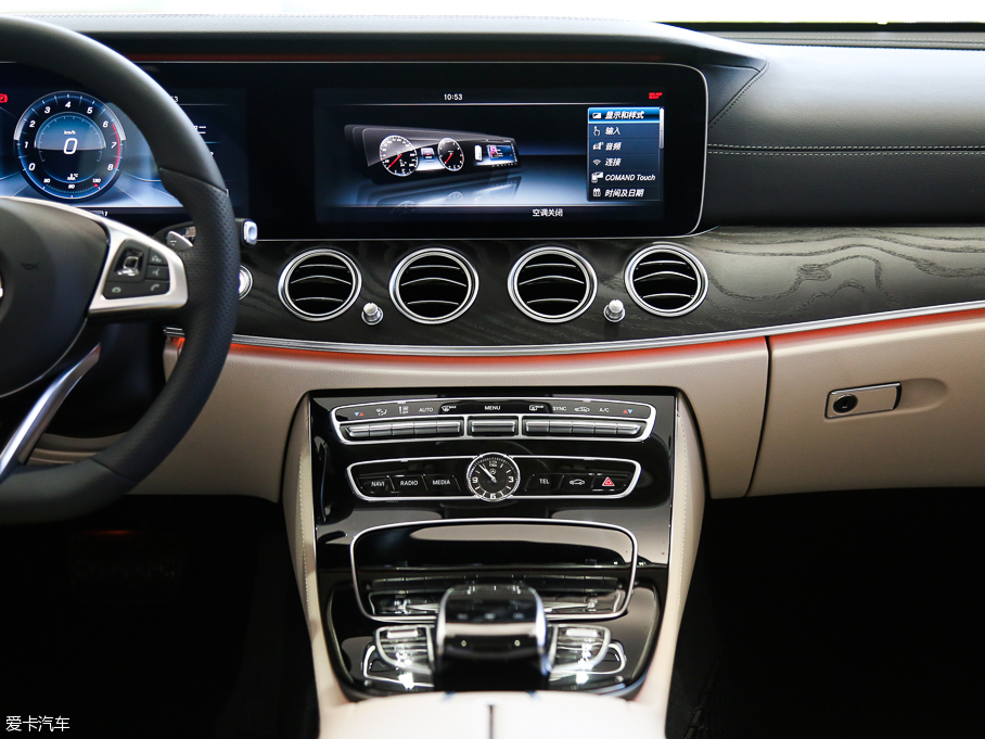 2016YE E 300L \ӺA