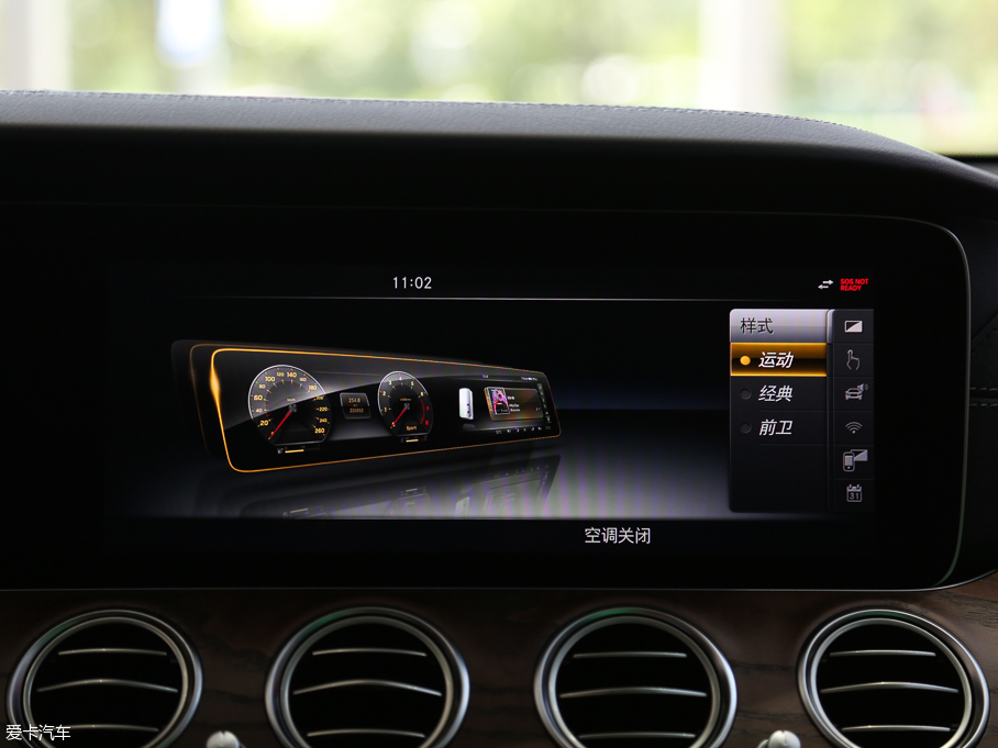 2016YE E 300L \ӺA